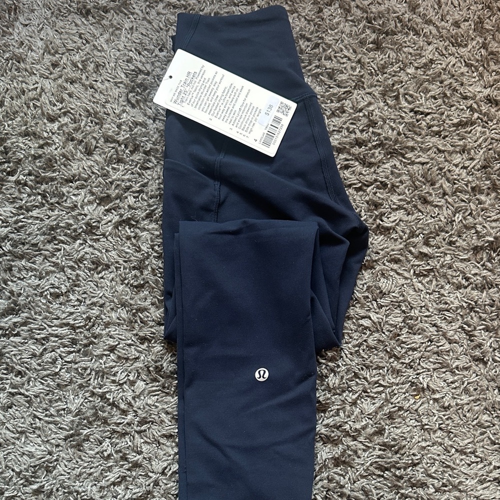 Lululemon Wunder Train HR with pockets